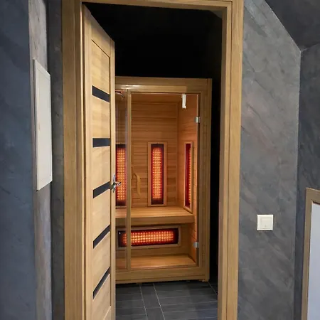 Luxus Design * פלאואן